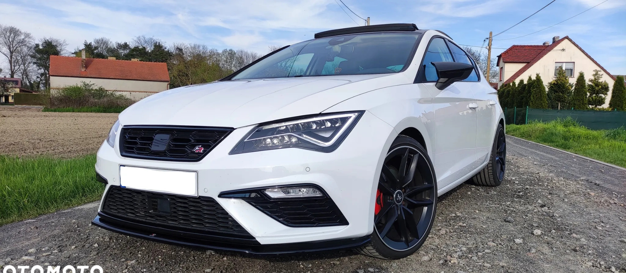 Seat Leon cena 79999 przebieg: 100000, rok produkcji 2019 z Wrocław małe 172